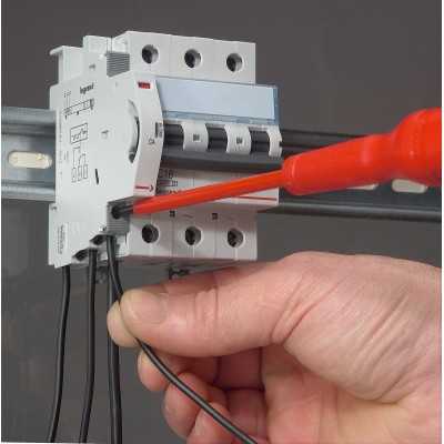 DX³ CA INVERSEUR - 6A 240V~