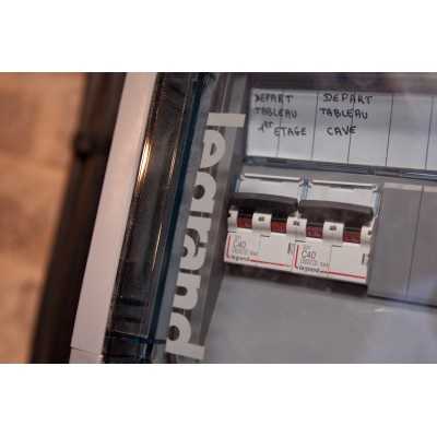 DISJ DX³ 2P C40A 6/10KA