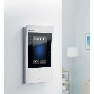 LEGRAND WITH NETATMO KIT PORTIER CONNECTE C300EOS BI + LINEA 3000N