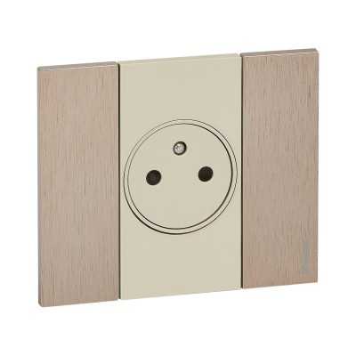 LIVING NOW PC SURFACE 16A 2P+T 2M